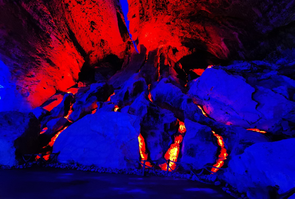 溶洞燈光設(shè)計(jì) (21)